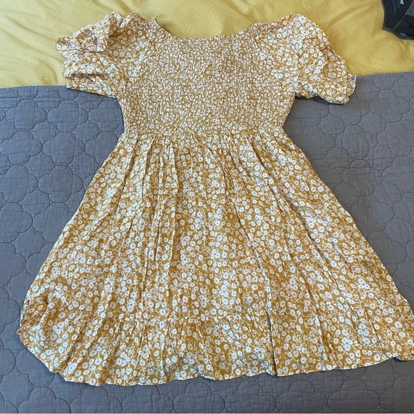 Maternity yellow ruffle smocked dress, size large - Picture 6 of 12